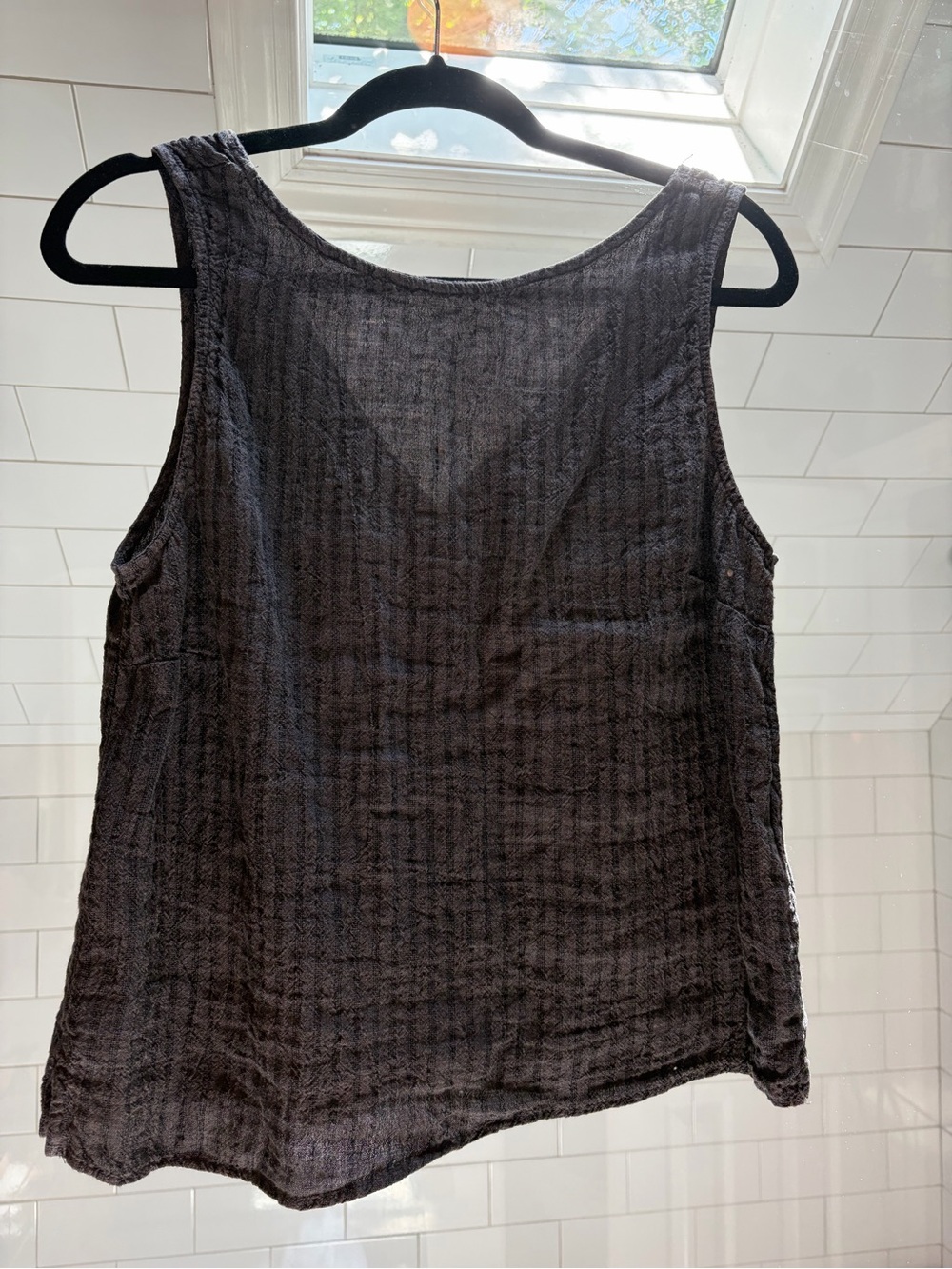 esby Textured Button-Front Tank Top in Charcoal Black - Picture 6 of 8